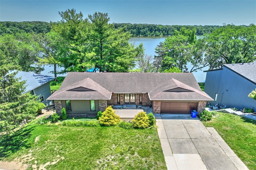 454 Shoreline Drive Decatur, IL 62521 - Photo 2 of 15 Gallery Image 2