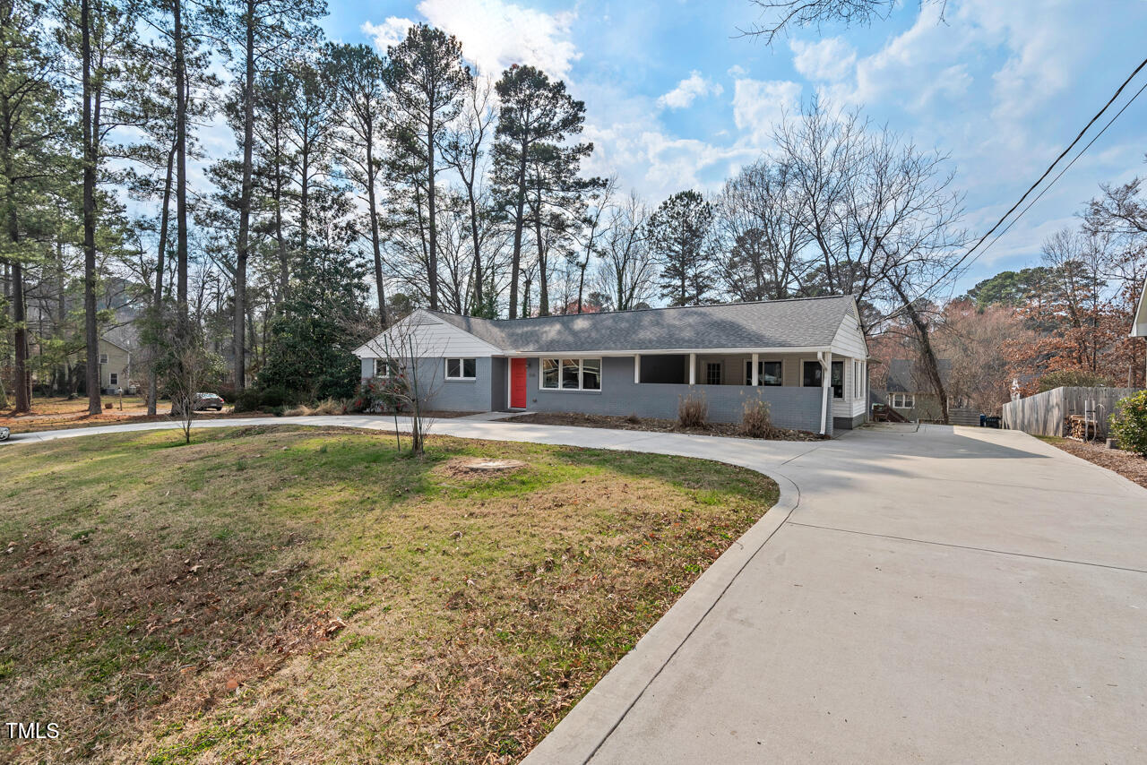 3136 Dixon Road Durham, NC 27707 - Photo 37 of 47 front circle drive