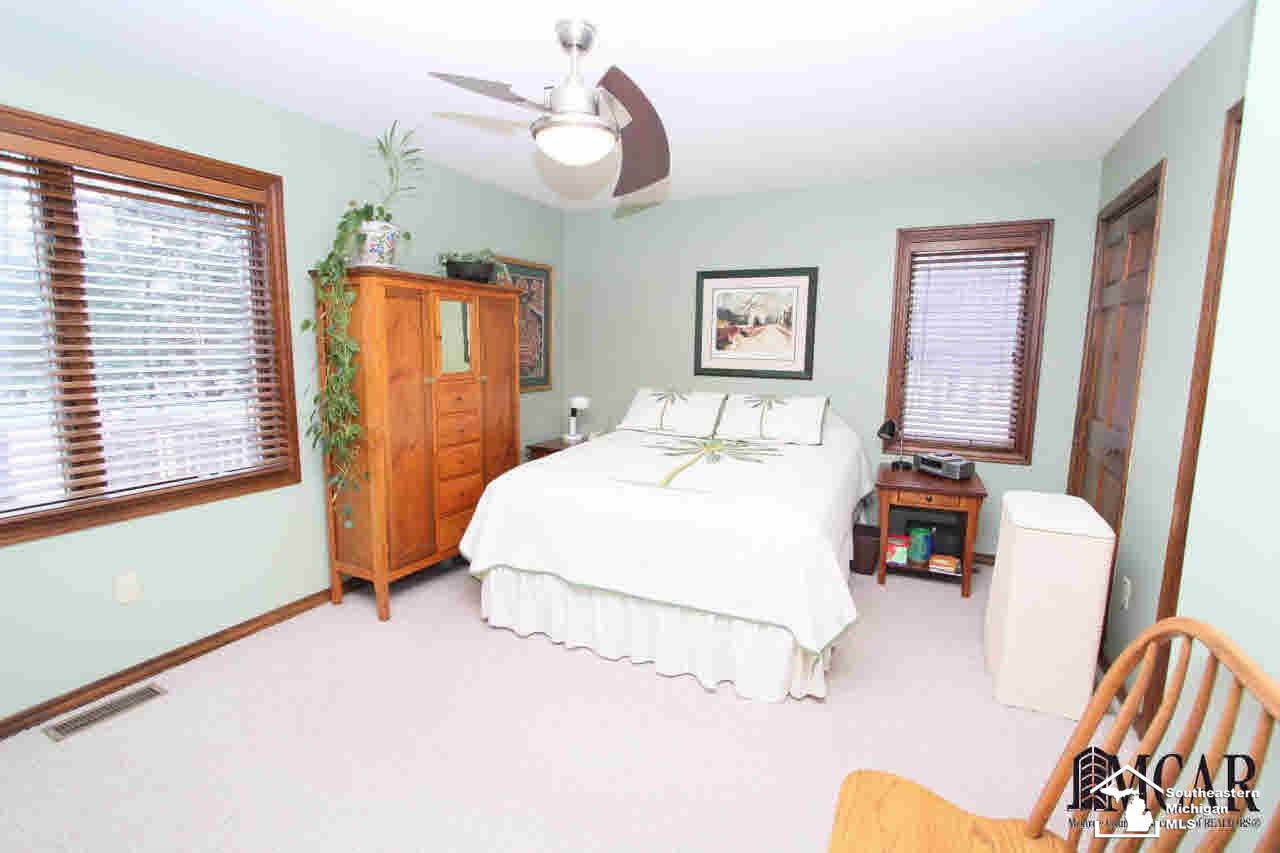 2263 Sheets Road Monroe, MI 48162 - Photo 13 of 28 Master Bedroom