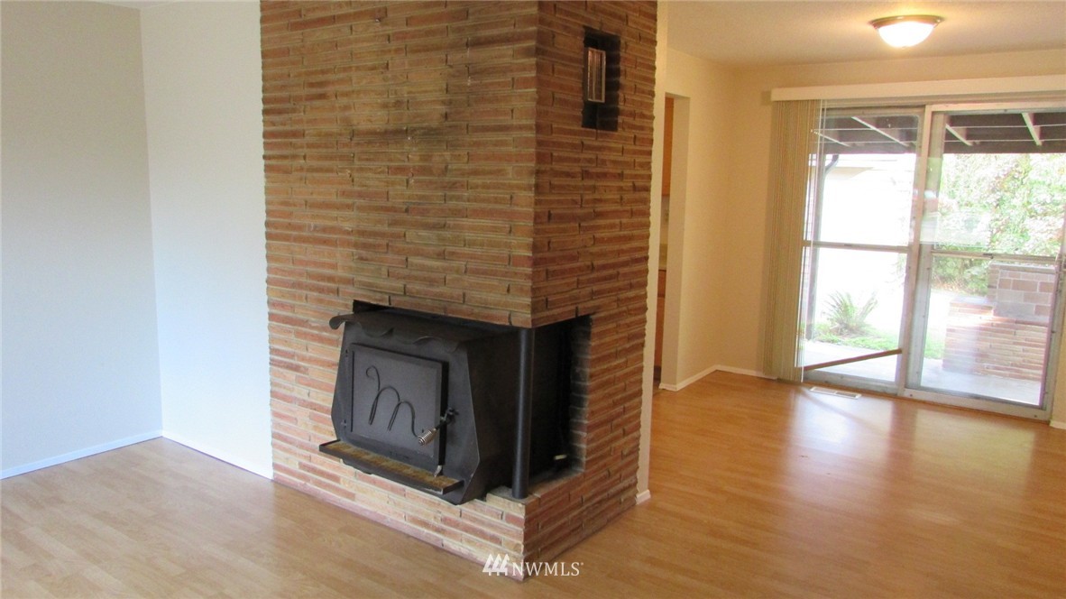 11512 Southeast 165th Street Renton, WA 98055 - Photo 8 of 20