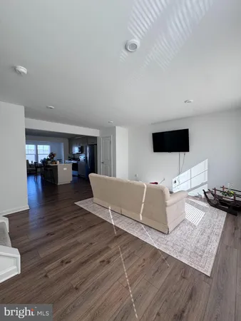 $1,950 | 26 Bitsy Road, Inwood, WV 25428