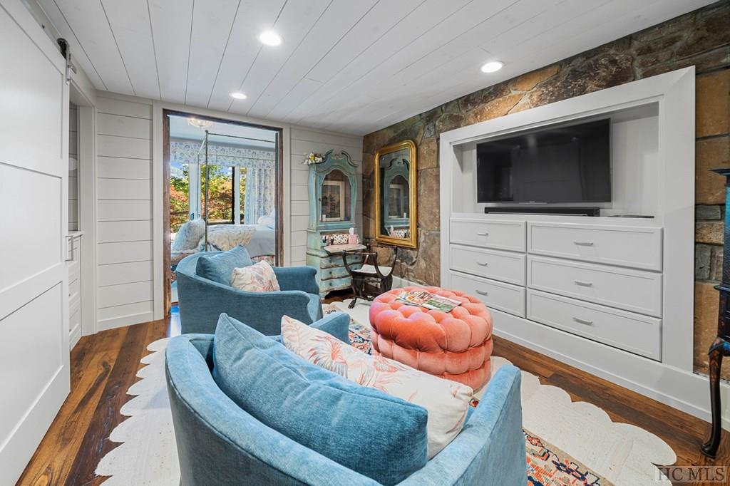 160 Down Ridge Road Sapphire, NC 28774 - Photo 23 of 68 Gallery Image 23