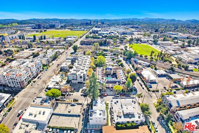 $2,600,000 | 21719 Hart Street, Canoga Park, CA 91303