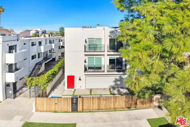 $2,600,000 | 21719 Hart Street, Canoga Park, CA 91303