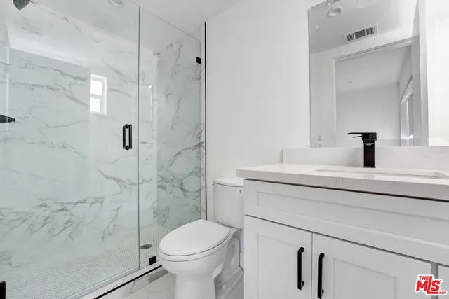 $2,600,000 | 21719 Hart Street, Canoga Park, CA 91303