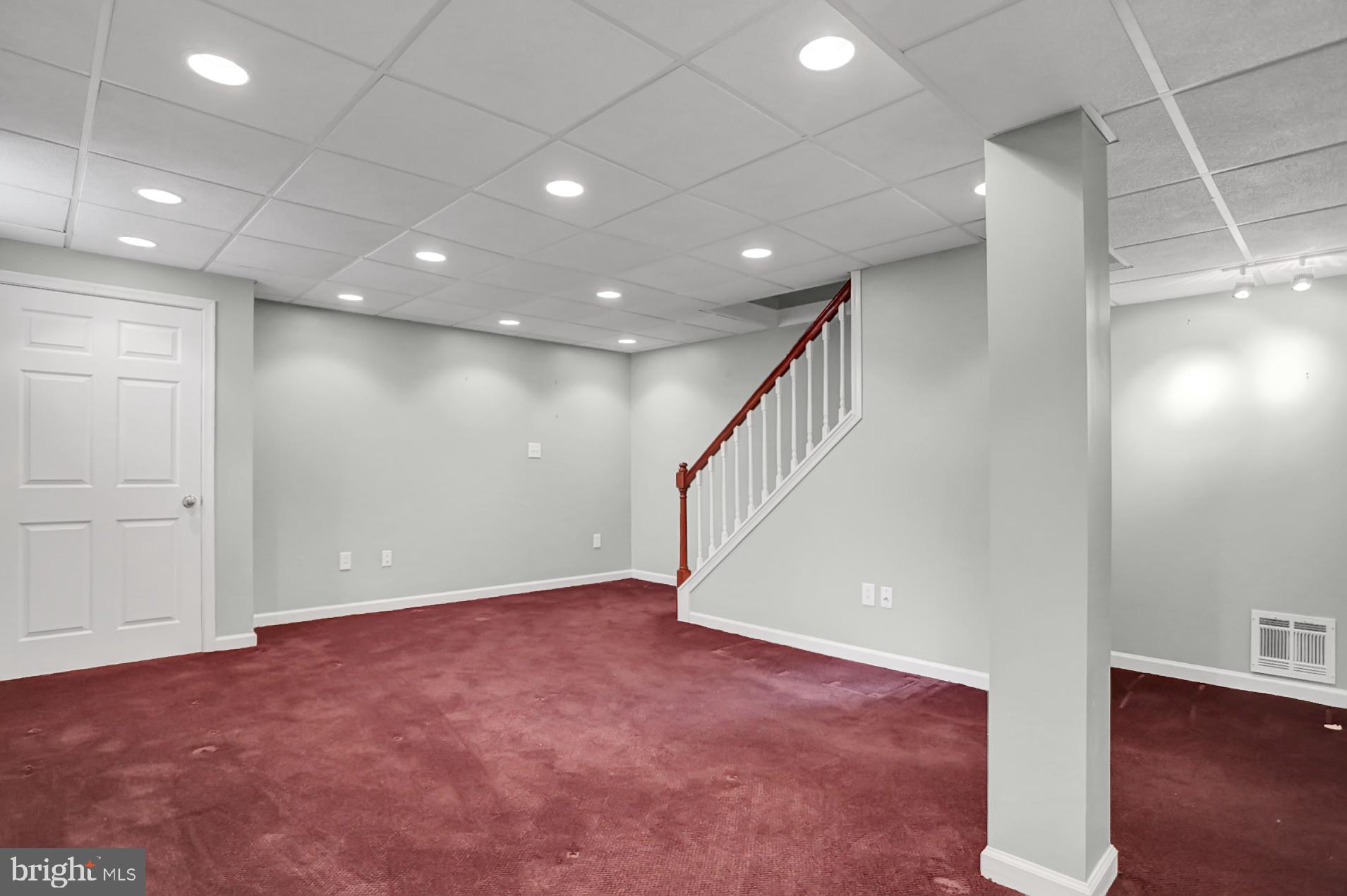 407 Frederick Street Reading, PA 19608 - Photo 17 of 31