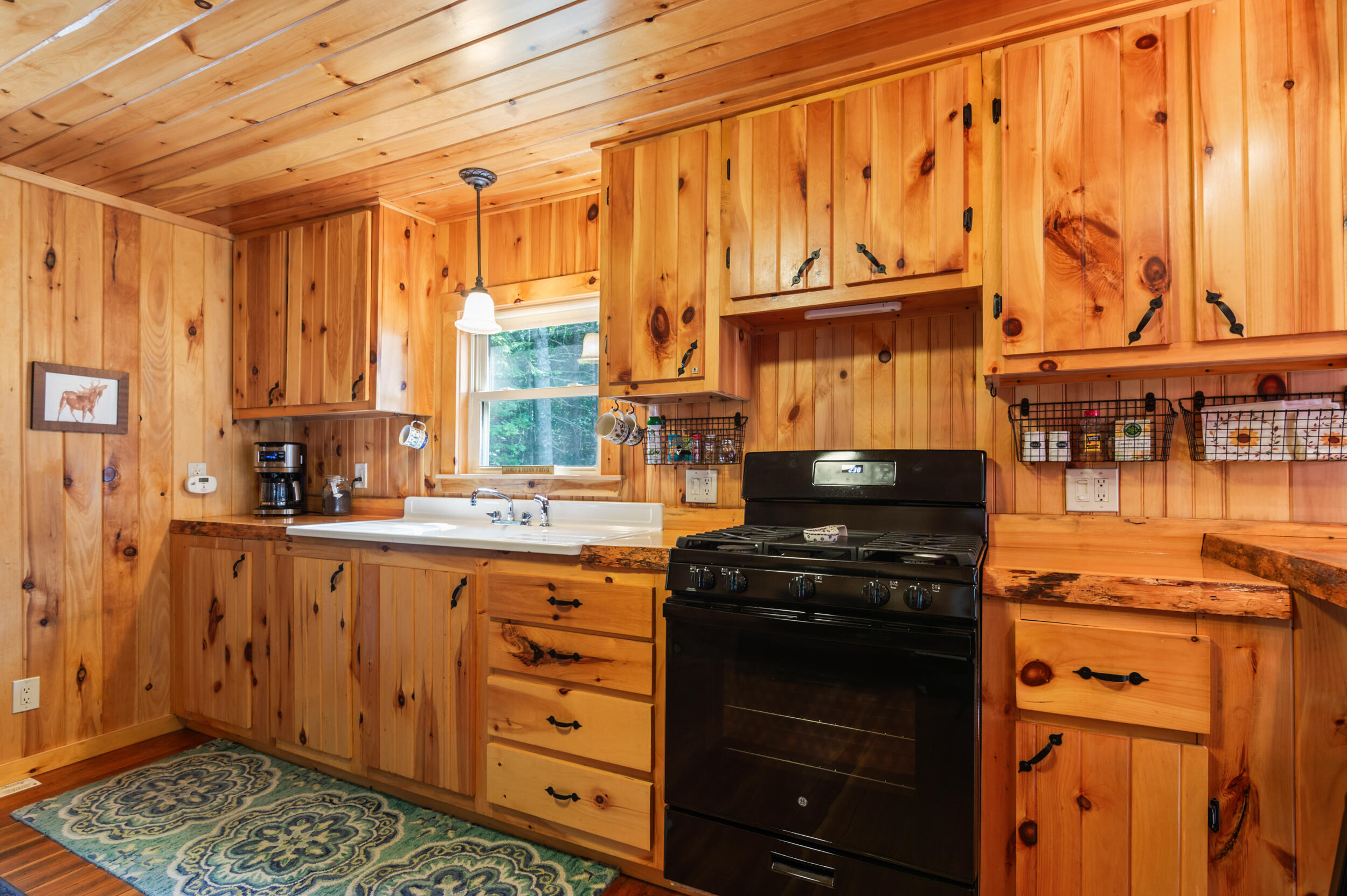 182 Bemis Road Oquossoc, ME 04964 - Photo 15 of 21 _JRV2044