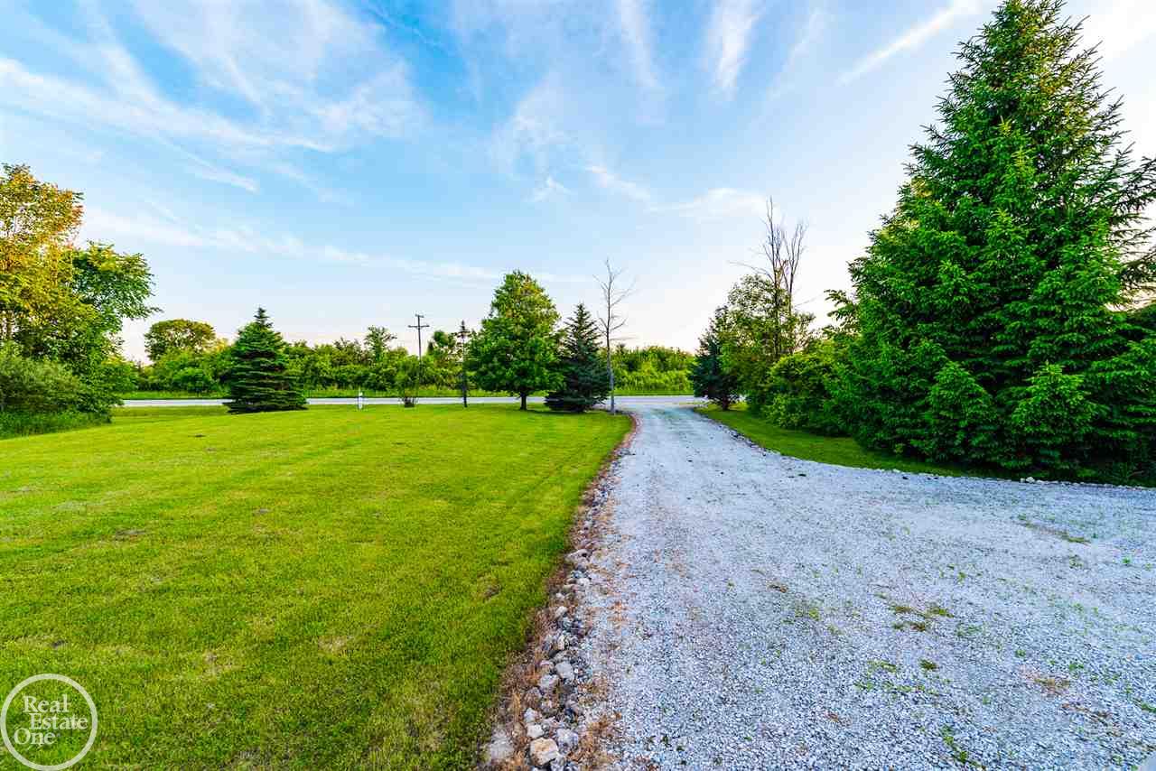 7224 Comstock Road Jeddo, MI 48032 - Photo 14 of 45 31384841-13.JPG