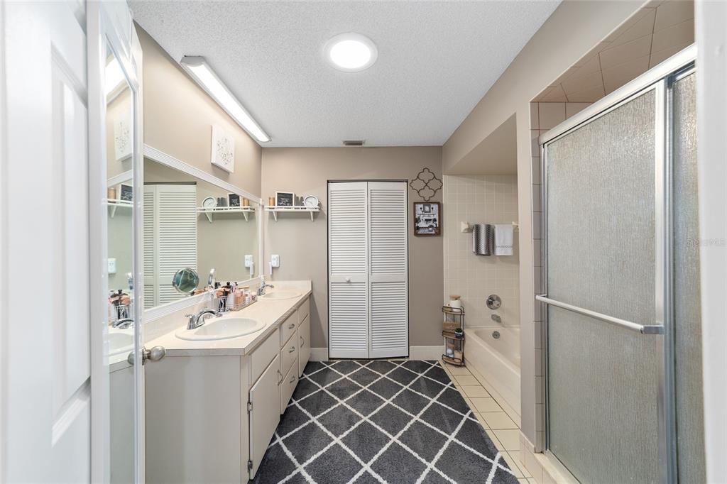 11431 Southwest 84th Court Road Ocala, FL 34481 - Photo 20 of 34 Gallery Image 20