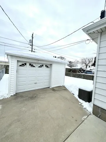 $230,000 | 1531 Bryn Mawr Avenue, Mount Pleasant, WI 53403