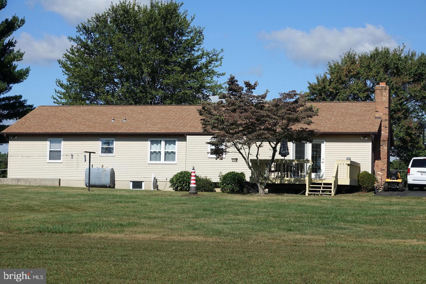 5695 Ridge Road Mount Airy, MD 21771 - Photo 3 of 25 Gallery Image 3