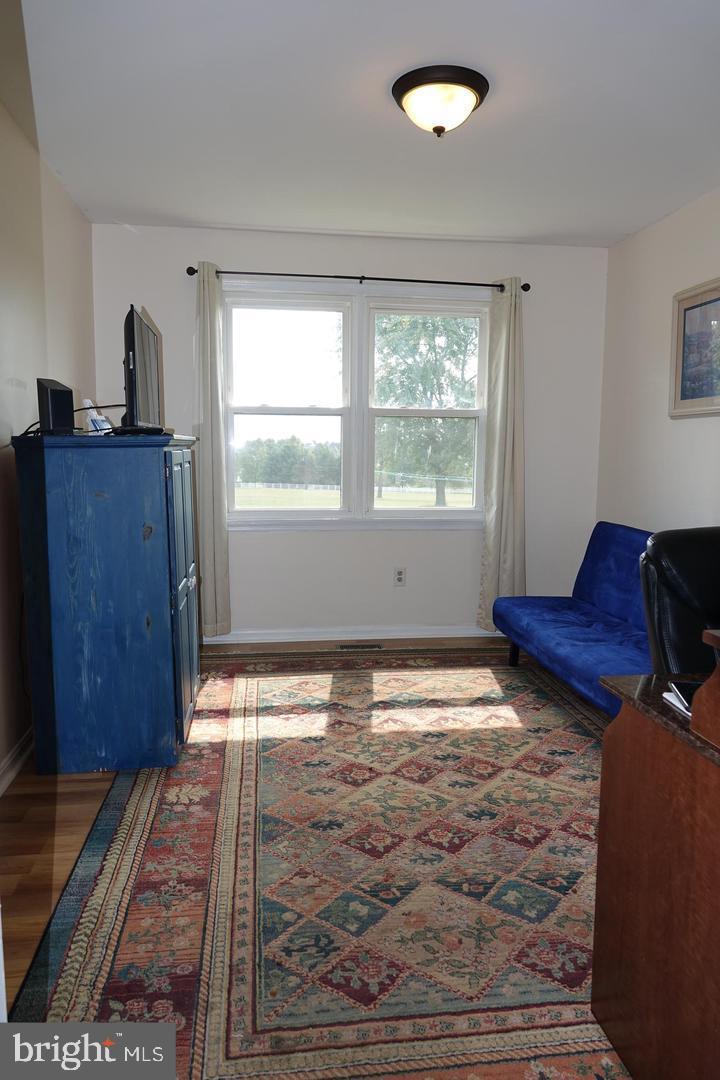 5695 Ridge Road Mount Airy, MD 21771 - Photo 9 of 25 Gallery Image 9