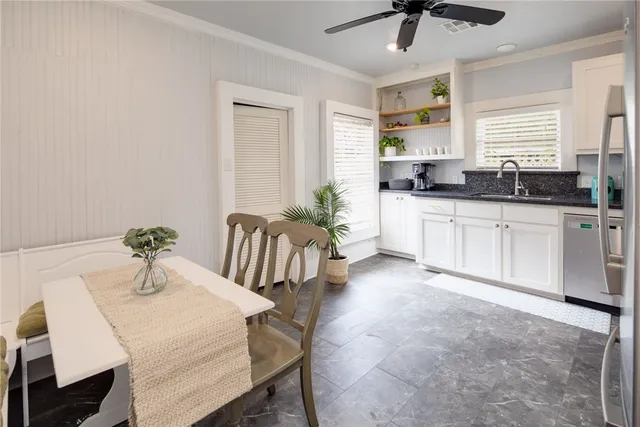 $1,875 | 307 West 30th Street, Bryan, TX 77803