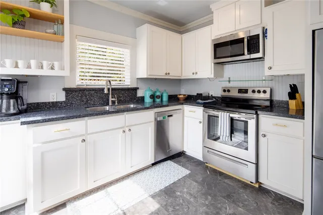 $1,875 | 307 West 30th Street, Bryan, TX 77803