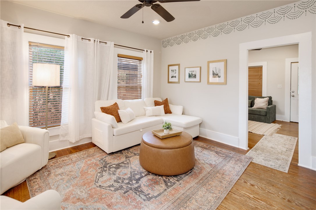 307 West 30th Street Bryan, TX 77803 - Photo 4 of 26