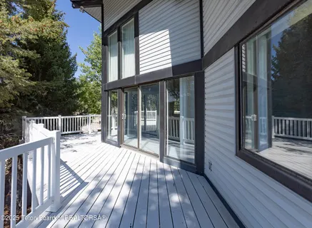 $899,999 | 546 Vista Drive, Star Valley Ranch, WY 83127