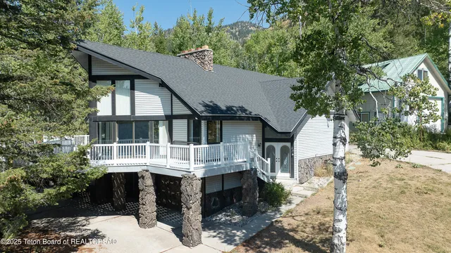 $899,999 | 546 Vista Drive, Star Valley Ranch, WY 83127