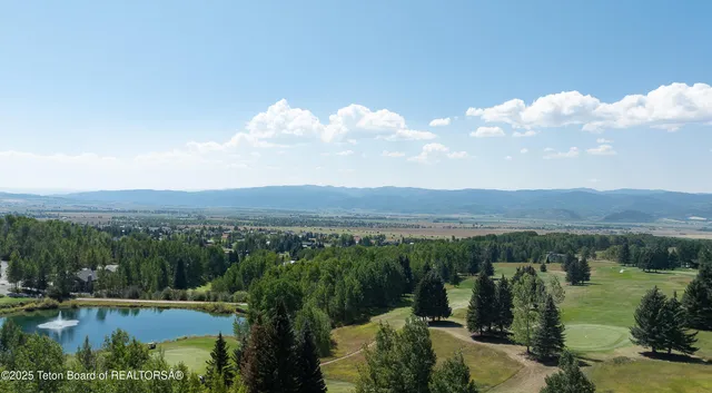 $899,999 | 546 Vista Drive, Star Valley Ranch, WY 83127