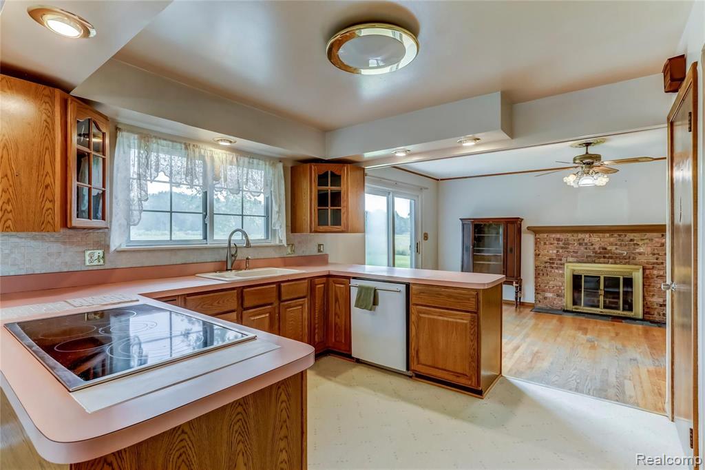 53400 Chesterfield Road Chesterfield, MI 48051 - Photo 16 of 36