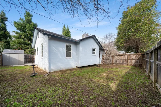 $399,800 | 409 Smile Place, Redding, CA 96001