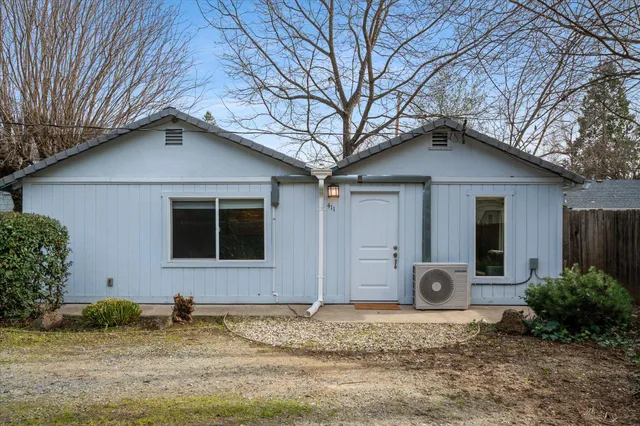 $399,800 | 409 Smile Place, Redding, CA 96001