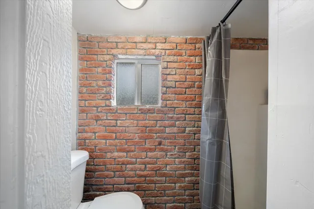 $399,800 | 409 Smile Place, Redding, CA 96001