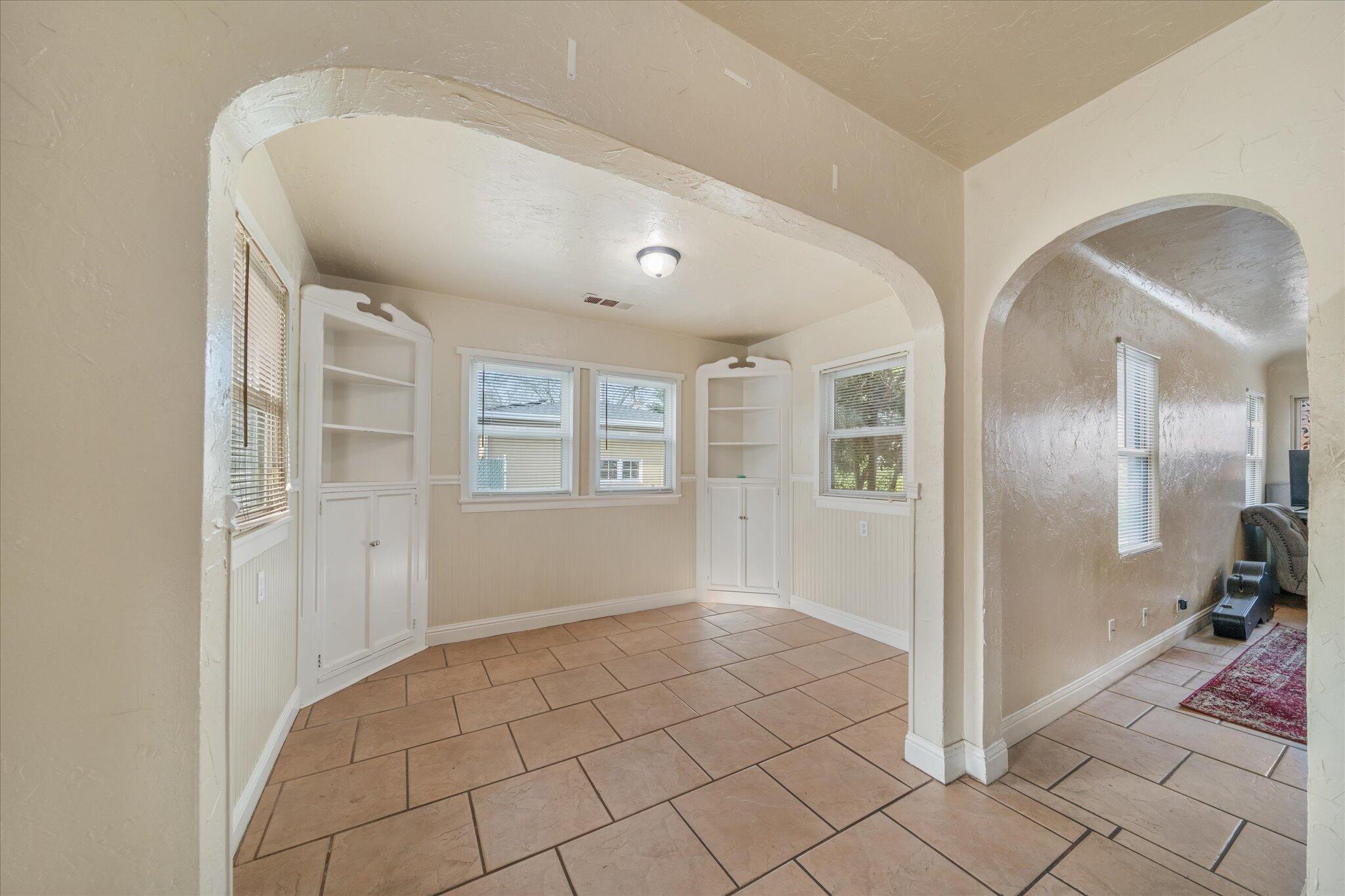 409 Smile Place Redding, CA 96001 - Photo 6 of 39 06-BiggerFlow Real Estate Media-6