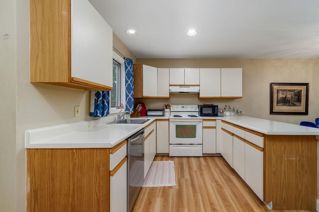 36 Circle Drive, Unit 3 Ashland, NH 03217 - Photo 6 of 40