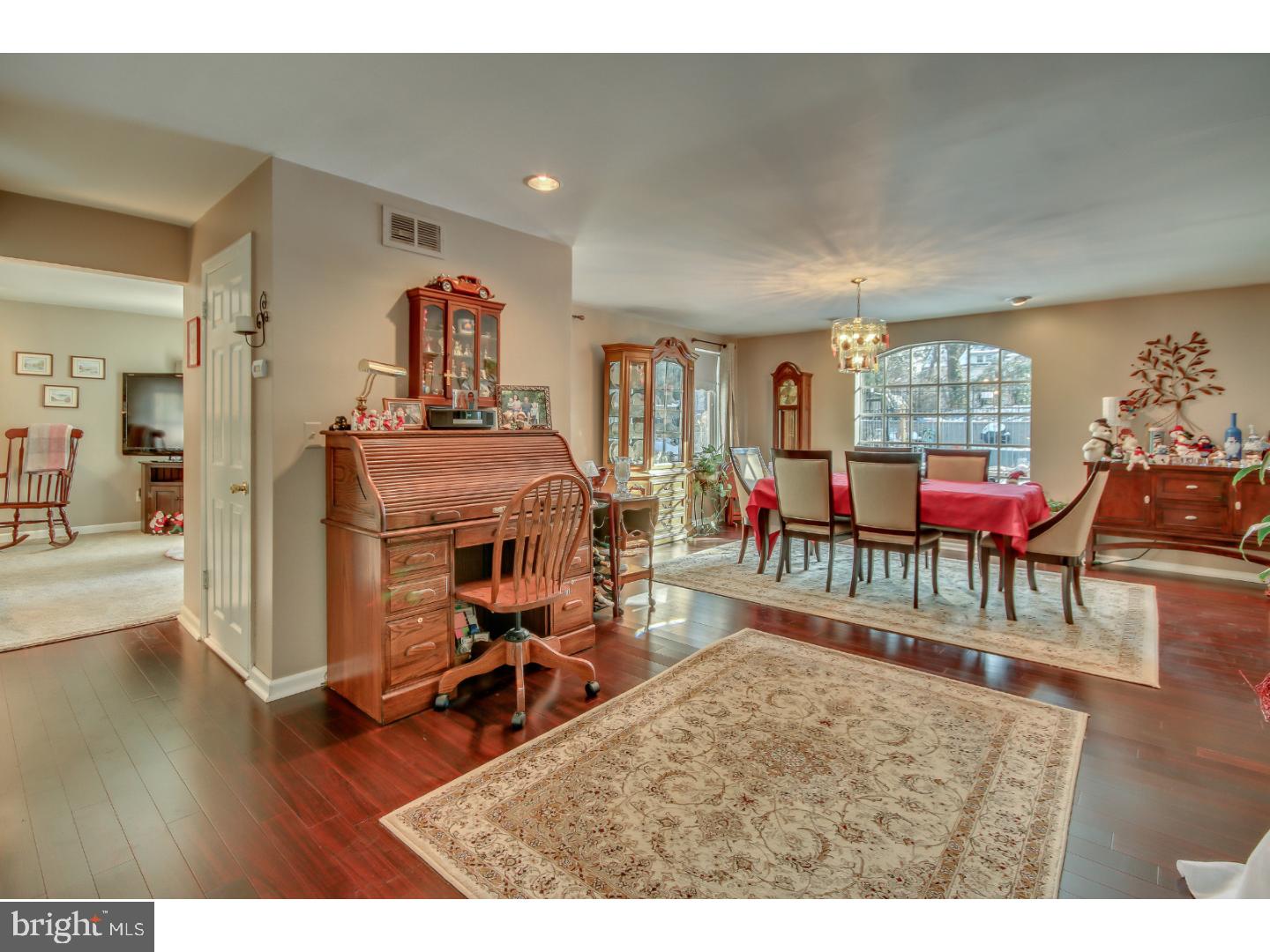 130 Cascade Road Springfield, PA 19064 - Photo 2 of 24 Dining Room