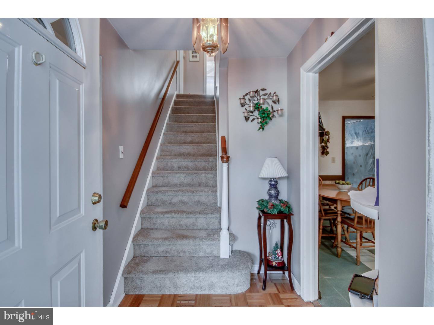 130 Cascade Road Springfield, PA 19064 - Photo 13 of 24 Foyer