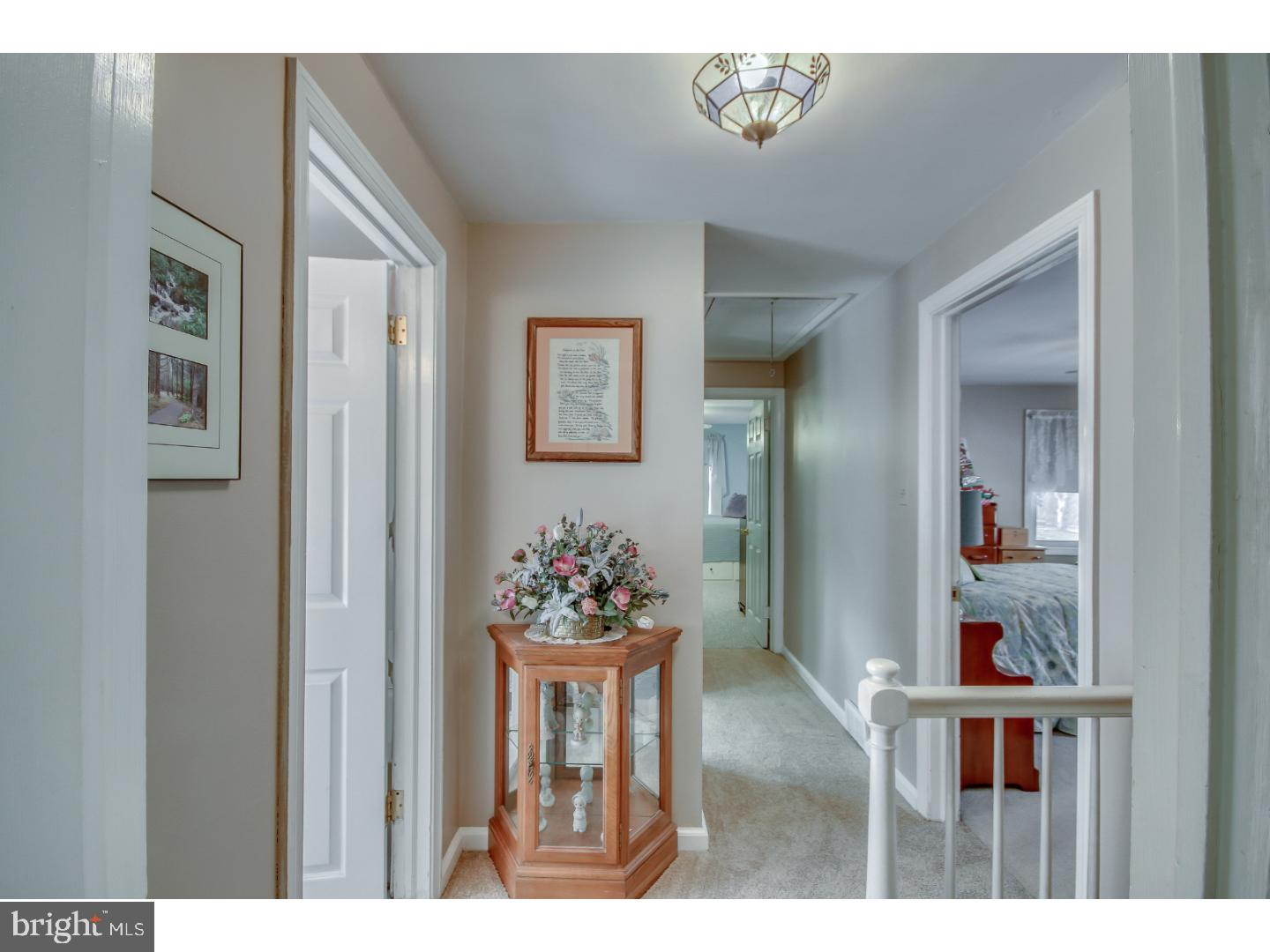 130 Cascade Road Springfield, PA 19064 - Photo 14 of 24 Hallway