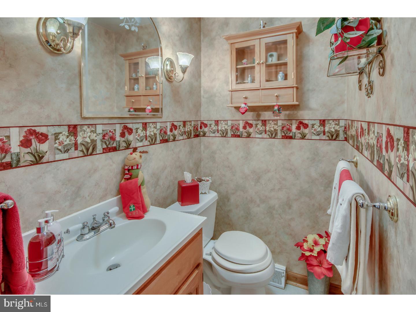 130 Cascade Road Springfield, PA 19064 - Photo 21 of 24 Half Bath