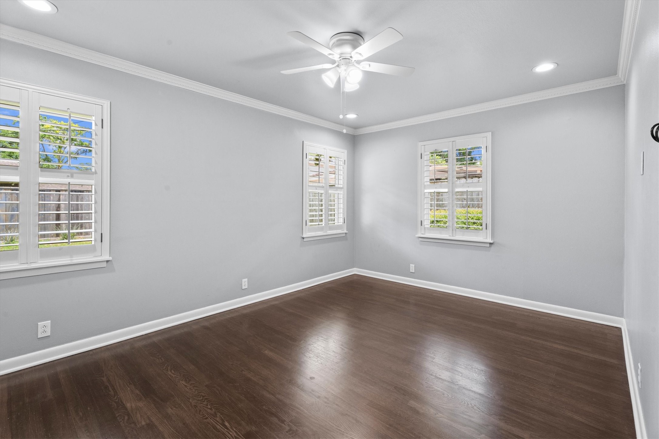 1328 Bingle Road Houston, TX 77055 - Photo 35 of 48 Primary Bedroom
