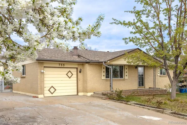 $3,200 | 755 Braun Street, Golden, CO 80401