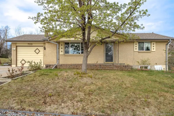 $3,200 | 755 Braun Street, Lakewood, CO 80401