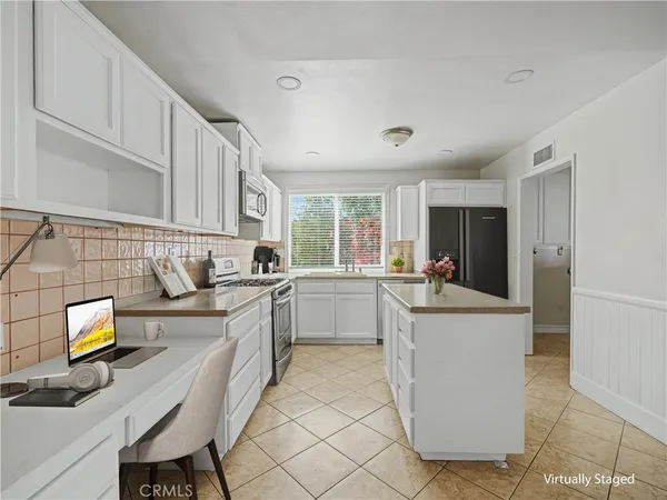 $4,500 | 6151 Neddy Avenue, Woodland Hills, CA 91367