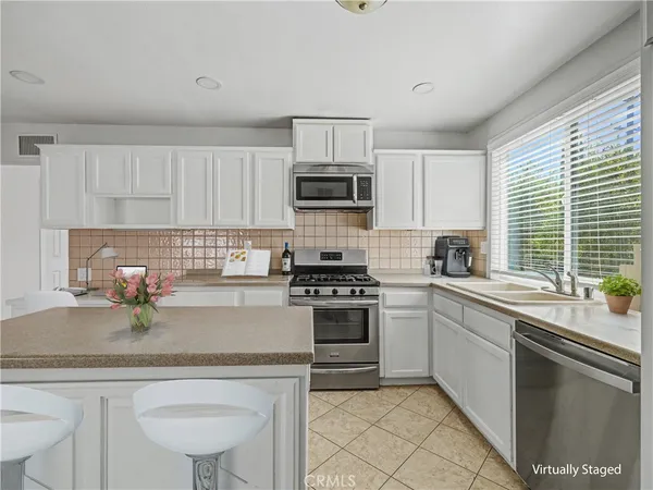$4,500 | 6151 Neddy Avenue, Woodland Hills, CA 91367