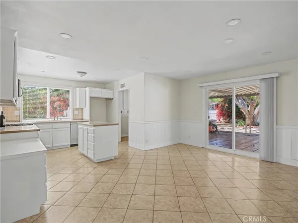$4,500 | 6151 Neddy Avenue, Woodland Hills, CA 91367