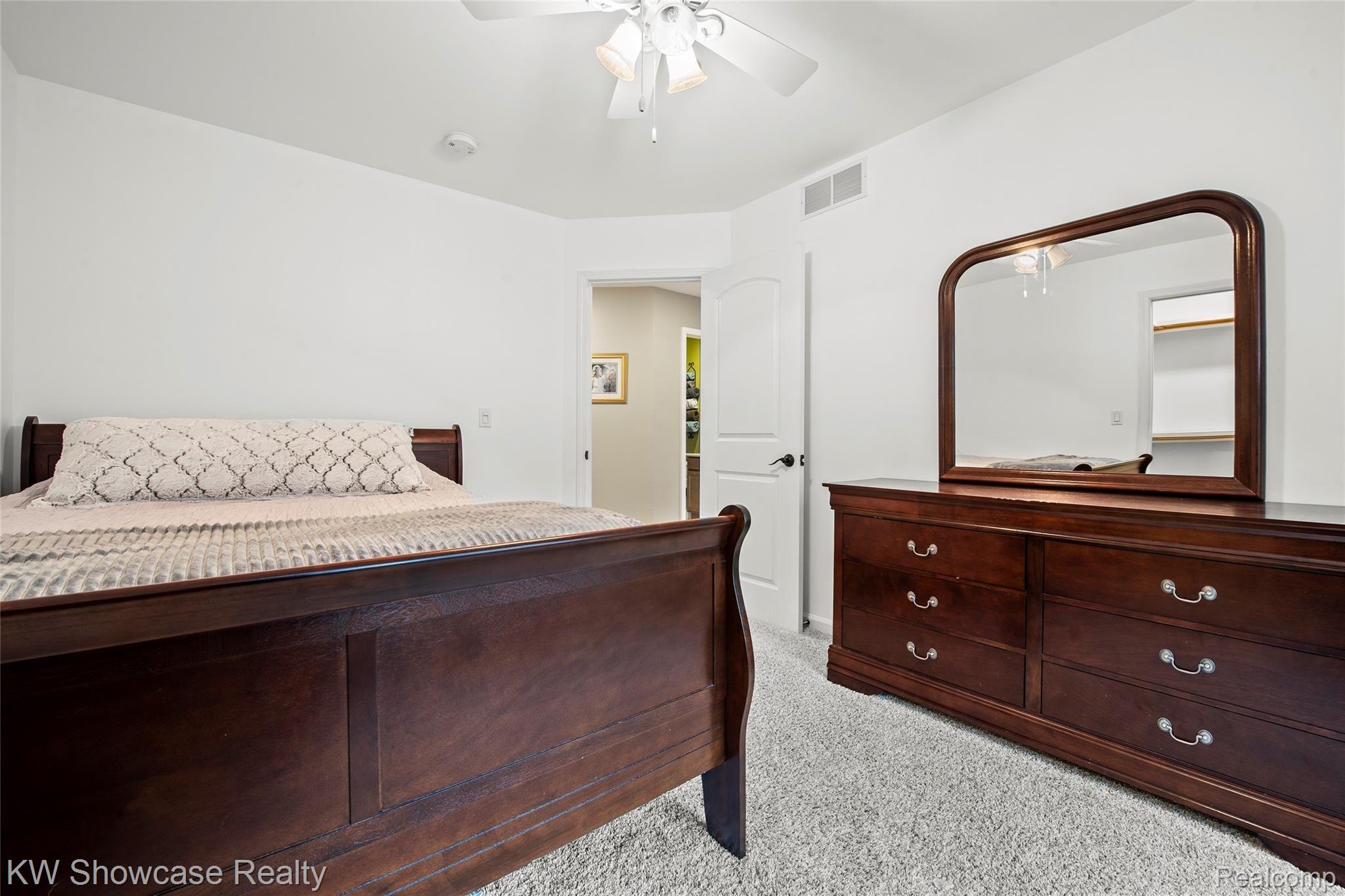 6150 Bullard Road Fenton, MI 48430 - Photo 32 of 59 DSC_1443.jpg