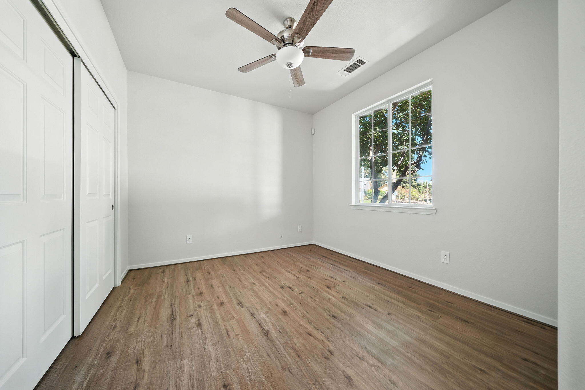 3306 Lawrence Road Redding, CA 96002 - Photo 13 of 21 Bedroom #2