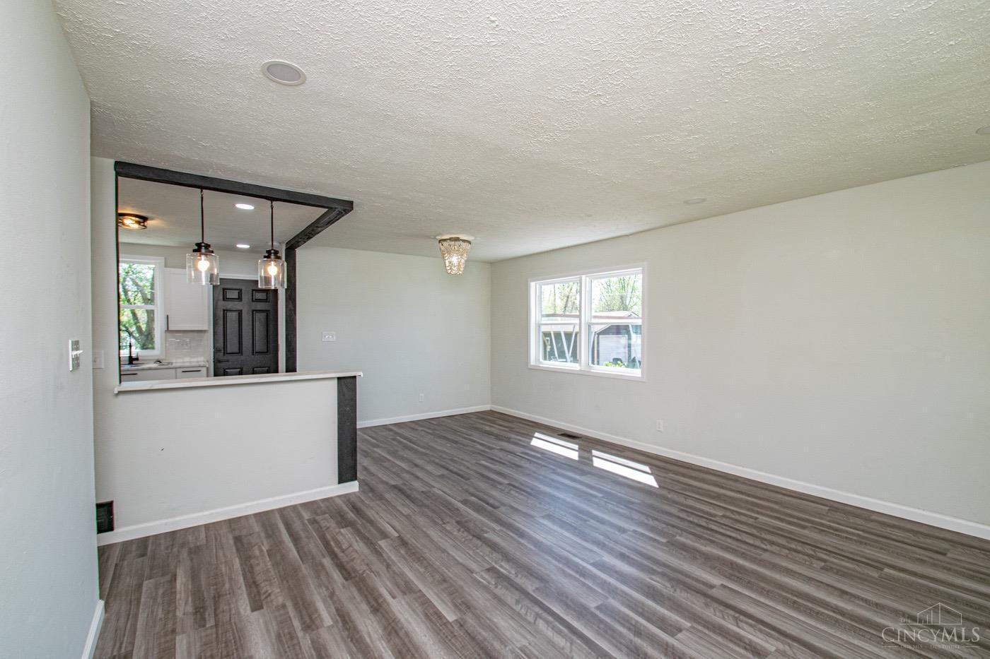 1552 Edendale Road Dayton, OH 45432 - Photo 2 of 19 Gallery Image 2