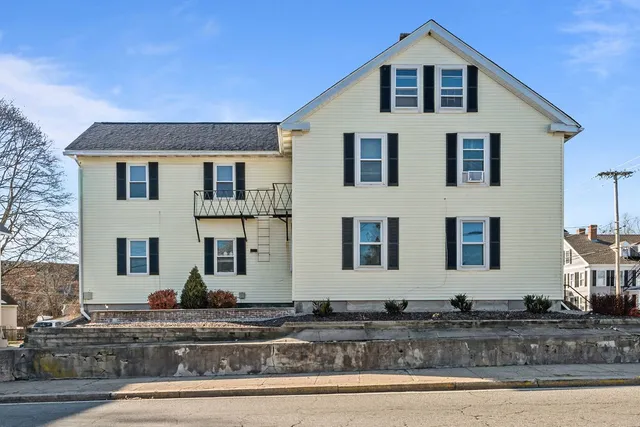 $539,900 | 356 South Main Street, Woonsocket, RI 02895