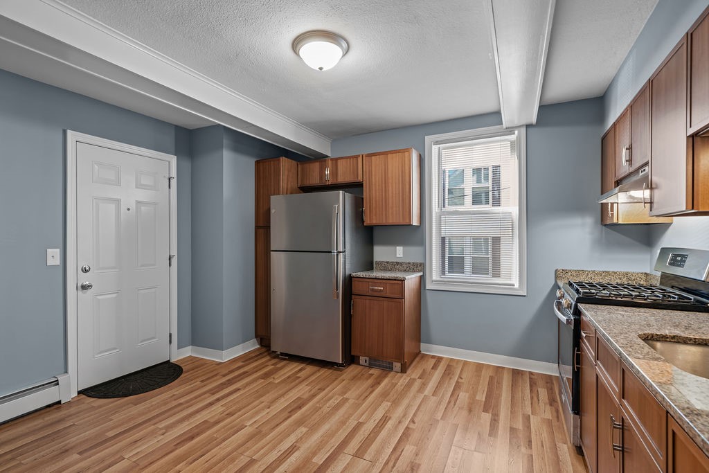 356 South Main Street Woonsocket, RI 02895 - Photo 8 of 35