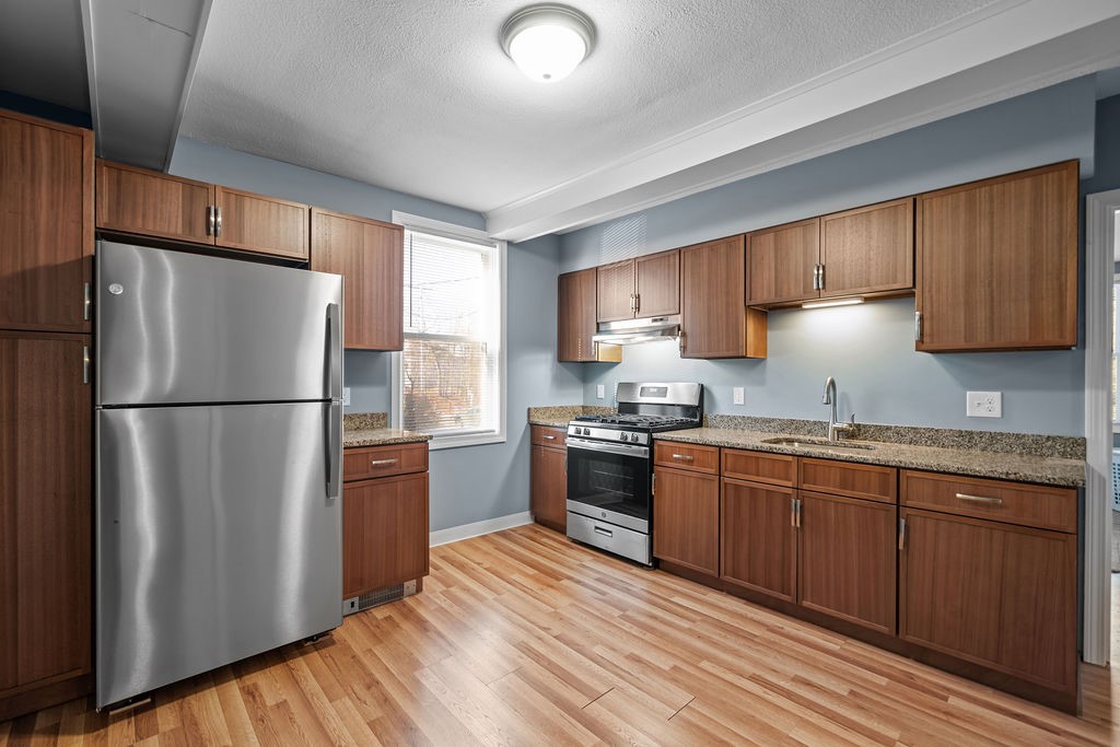 356 South Main Street Woonsocket, RI 02895 - Photo 9 of 35