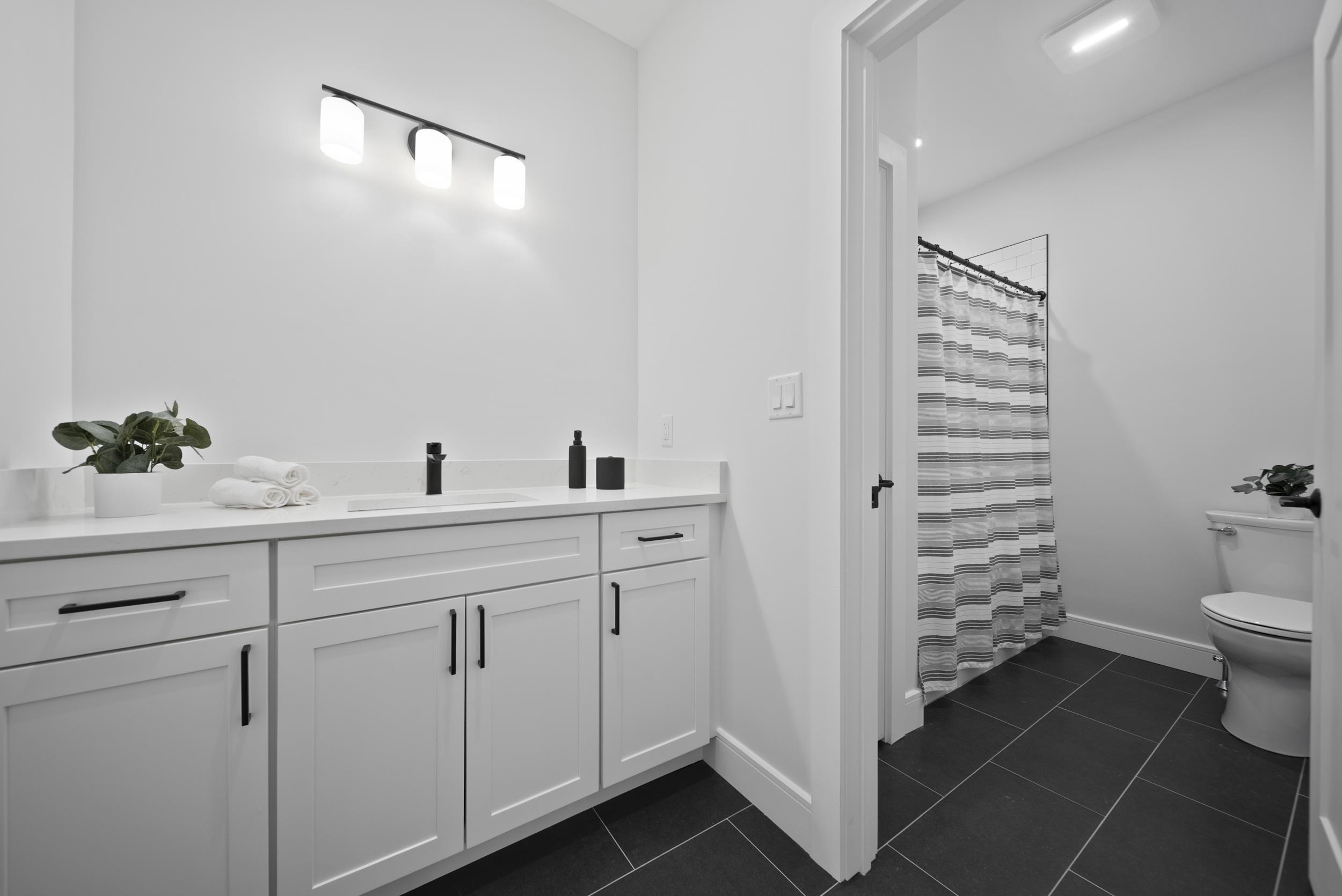 4 Arbor Road Windham, NH 03087 - Photo 33 of 44