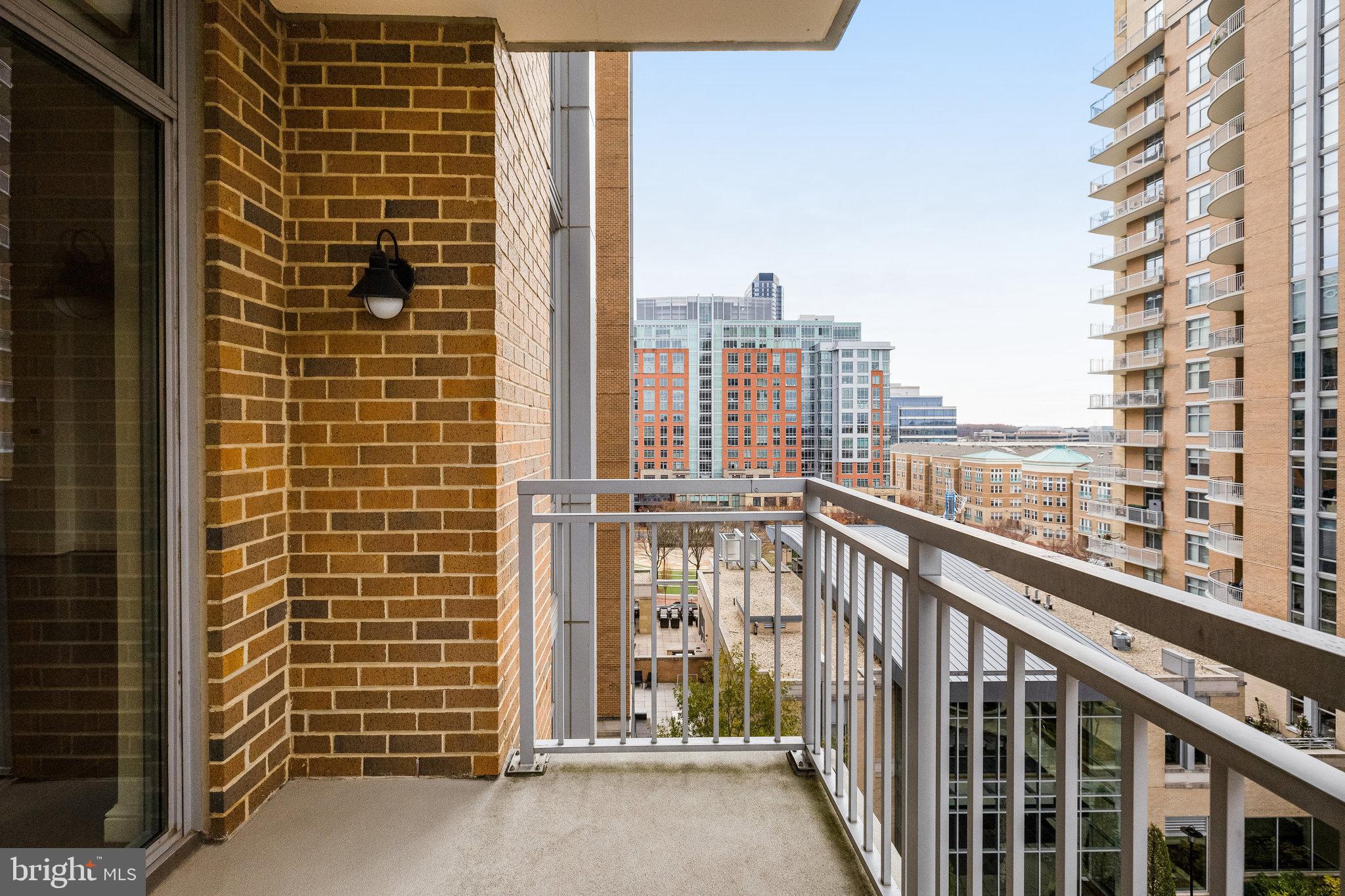 11990 Market Street, Unit 707 Reston, VA 20190 - Photo 9 of 70 Gallery Image 9