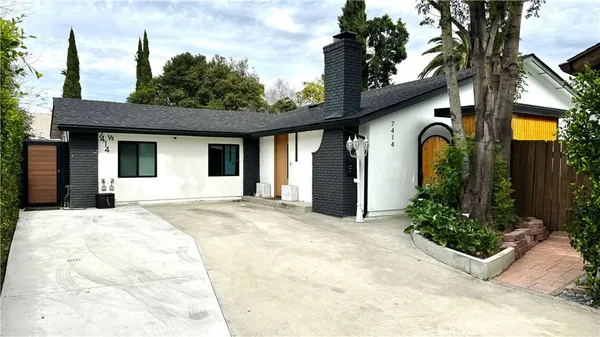 $4,300 | 7414 Delco Avenue, Canoga Park, CA 91306