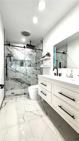 $4,300 | 7414 Delco Avenue, Canoga Park, CA 91306