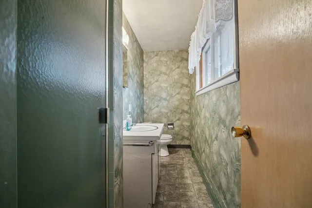 $289,900 | 1211 West Kimberly Avenue, Kimberly, WI 54136