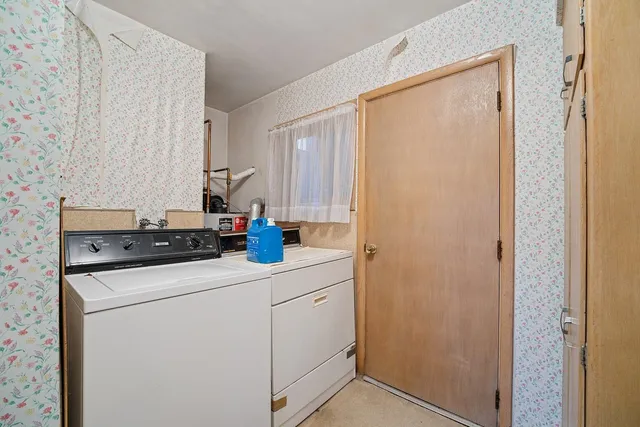 $289,900 | 1211 West Kimberly Avenue, Kimberly, WI 54136